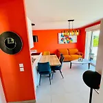 Standing Accès Direct 3min à Pieds,parking Privée, Wifi, Netflix Appartement *