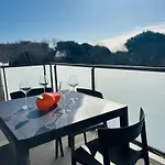 Standing Accès Direct 3min à Pieds,parking Privée, Wifi, Netflix Appartement *
