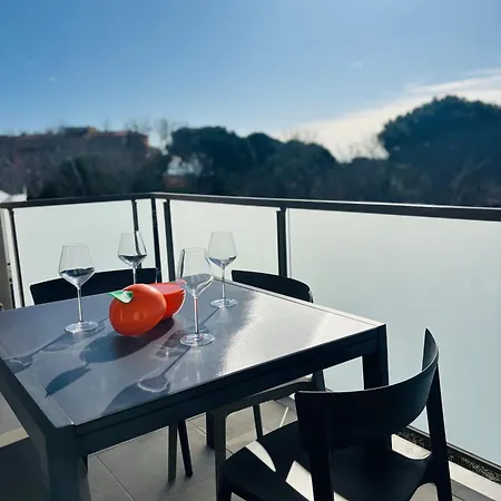 Standing Accès Direct 3min à Pieds,parking Privée, Wifi, Netflix Appartamento *