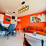 Daire Standing Acces Direct 3min A Pieds,parking Privee, Wifi, Netflix Vias