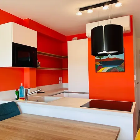 Haut Standing Acces Direct Mer 3Min A Pieds,Parking Privee, Wifi, Netflix Appartement