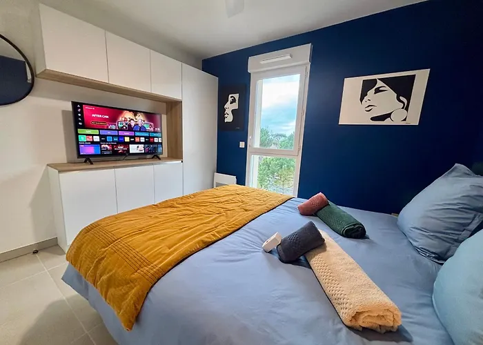 Standing Accès Direct 3min à Pieds,parking Privée, Wifi, Netflix * Vias